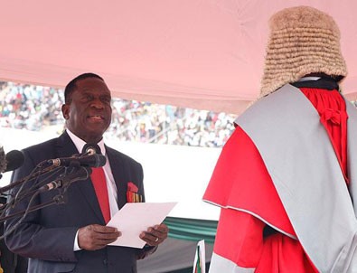 Zimbabve'nin yeni Devlet Başkanı Mnangagwa'nın için yemin töreni düzenlendi