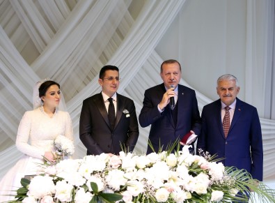 Erdoğan ve Yıldırım nikah törenine katıldı
