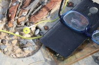 ÜST GEÇİT - Kulaklıkla Müzik Dinlerken Tren Çarptı