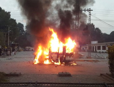 O ülkede olaylar büyüdü