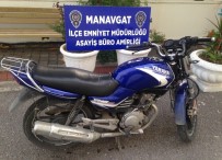 SADAKA KUTUSU - Sadaka Kutusu Ve Zeytinyağı Hırsızları Tutuklandı