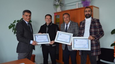 Tatvan'da İhtiyaç Sahibi Öğrencilere Giyim Yardımı