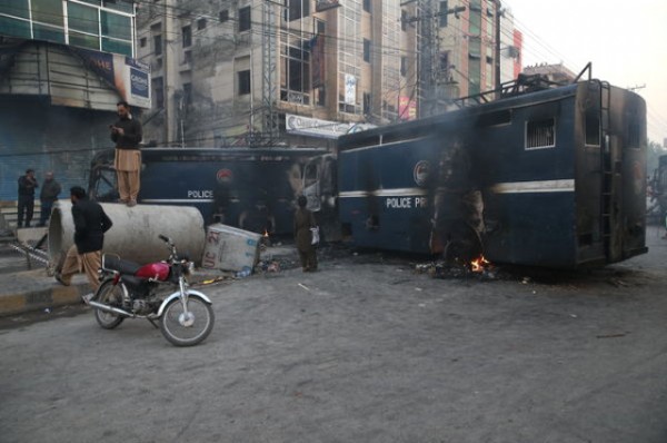 O ülkede olaylar büyüdü