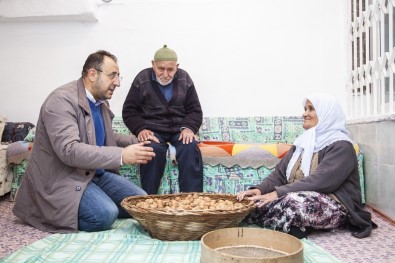 Türkiye'de Kilo İşi Satışı Yapılan Ceviz, Ahlat'ta Taneyle Satılıyor