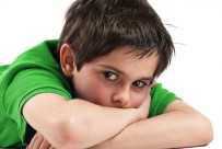 KARDEŞ KISKANÇLIĞI - Çocuklarda Görülen 'Tik'lere Dikkat