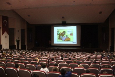 Mersin AKUT'tan Belediye Personeline 'Afet Bilinçlendirme' Semineri