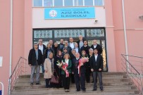 SEVINDIK - Öğrencileriyle 38 Yıl Sonra Sınıfta Buluştu