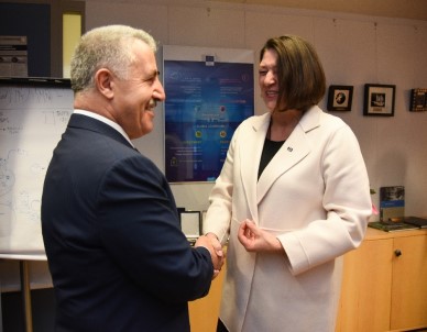 Ulaştırma Bakanı Arslan Brüksel'de