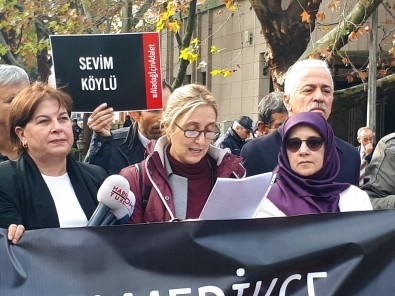 Aladağ'da Yangın Faciasının Birinci Yılında Aileler MEB'in Önünde Toplandı