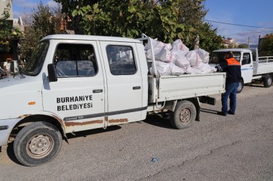 Burhaniye Belediyesi İhtiyaç Sahipleri İçin Çalışıyor