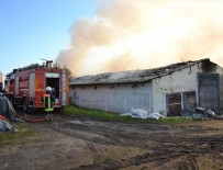 BALıKLıÇEŞME - Çanakkale'de abajur fabrikasında yangın