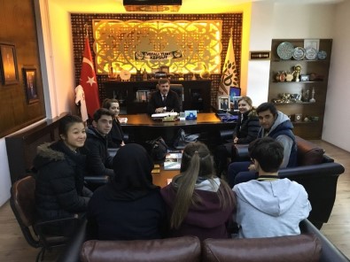 Lise Öğrencileri Başkan Cankul'u Ziyaret Etti
