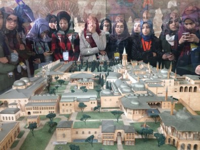 Öğrenciler Kudüs'ten Mardin'e Döndü