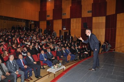 Bekir Develi Tunceli'de Öğrencilerle Buluştu