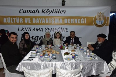 Cumalı Köylüleri Kutlama Yemeğinde Bir Araya Geldi