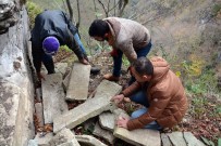 LAHİT - Define avcıları lahit mezarı ortaya çıkardı