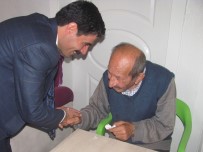 TAŞKıN KıLıÇ - Kaymakam Bağlı'dan Parkinson Hastasına Tekerlekli Sandalye