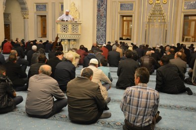 Kırıkkale'de Camiler Doldu Taştı