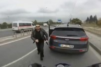 SİLAHLI SALDIRGAN - Korna çalan motosiklet sürücüsüne silah çekti