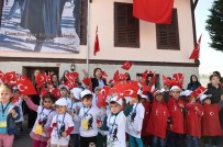 Avcılarlı Çocuklar Ambarlı Atatürk Evi'nde Gazi Mustafa Kemal Atatürk'ü Andı