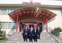 ERKAYA YIRIK - Vali Kamçı'dan Okul Ziyaretleri