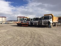 KAR KÜREME ARACI - Çaldıran Belediyesi Araç Filosunu Güçlendirdi