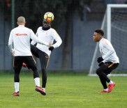 METİN OKTAY - Galatasaray'ın Derbi Mesaisi Sürdü