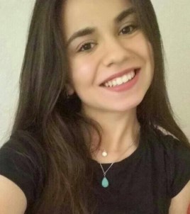 Kazada Ağır Yaralanan Genç Kız Hayatını Kaybetti