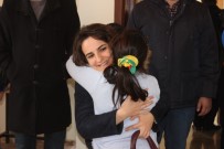 ENGELLİ ÖĞRENCİLER - Siverek'te İhtiyaç Sahibi Öğrencilere Mont Ve Ayakkabı Yardımı Yapıldı