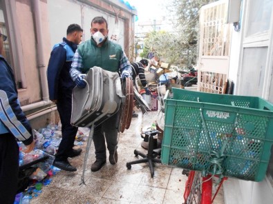 Tarsus'ta Çöp Ev Operasyonu