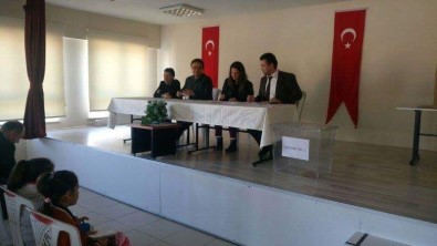 Altıntaş'ta İlçe Öğrenci Meclisi Seçimleri