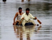 MUSON YAĞMURLARı - Muson yağmurları can aldı: 12 ölü