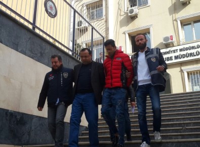 İranlı Fransız'ı Soydu, Türk Polisi Yakaladı