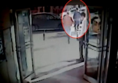 Kendini Avukat Olarak Tanıtıp Taksiciyi Gasp Etti