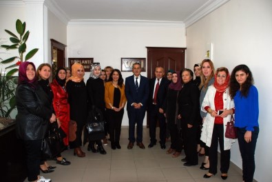 Vali Kalkancı Açıklaması 'Kadınların Çalışma Hayatında Yer Almalarını Destekliyoruz'