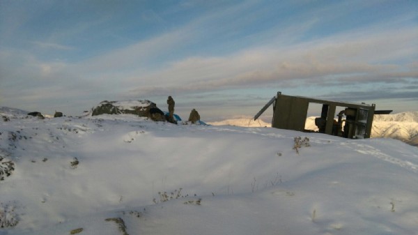 Kato kahramanları kar, çamur dinlemiyor