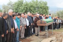 MEHMET ÖZ - Ağaç Motoru Kazasında Ölen İşitme Engelli Eski Sporcu Toprağa Verildi