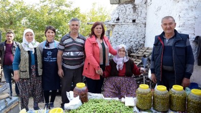 Büyükşehir Belediye Başkanı Çerçioğlu, Köy Pazarlarını Gezdi