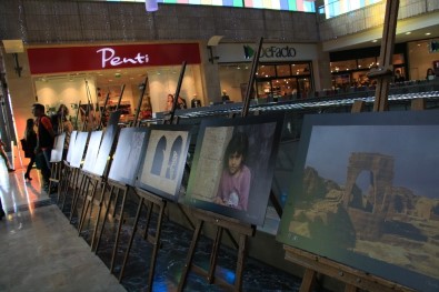 Kızıltepe'de 'Sanat Engel Tanımaz' Sergisi Açıldı