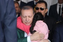 SELÇUK ÖZDAĞ - Cumhurbaşkanı Erdoğan'a Sarılışın Altından Dram Çıktı