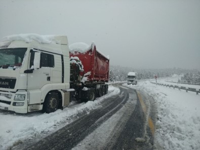 Seydişehir-Antalya Karayolu Kardan Ulaşıma Kapandı