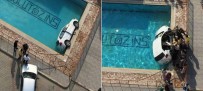 KADIN SÜRÜCÜ - Sitenin Havuzuna Otomobil Düştü
