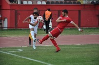 UŞAKSPOR - TFF 3. Lig 3. Grup UTAŞ Uşakspor Açıklaması 1 - Ankara Adliyespor Açıklaması 1