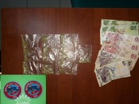 SİGARA PAKETİ - Yunus Ekiplerinden Torbacılara Şok Baskın