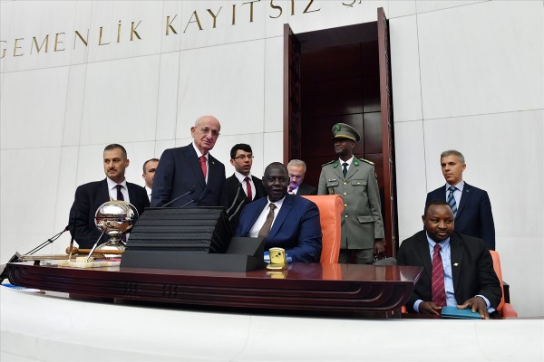 Nijer Meclis Başkanı Tinni Türkiye'de