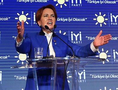 Akşener'in partisinde ilk kriz patlak verdi