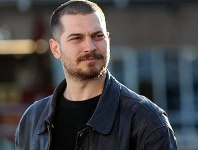 Çağatay Ulusoy yanlışlıkla Serenay'ı beğendi