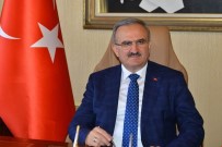 KARİYER ZİRVESİ - Vali Karaloğlu 'Yılın Valisi' Olmaya Aday