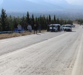 KARAKURT - Yol Kenarında Ölü Bulundu