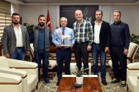 TANER YILDIRIM - Başkan Kayda, Atlı Kulüp Ve Kanarya Sevenleri Ağırladı